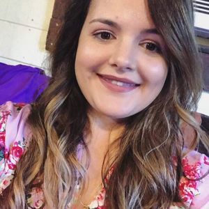 Meet your Posher, Parisa